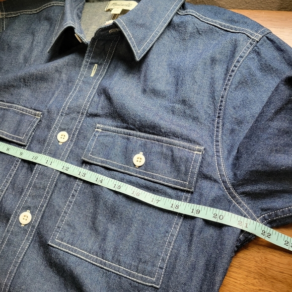 Madewell Straight-Hem Work Shirt in Japanese Denim NT847 Size M NWOT - Picture 8 of 9